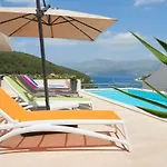The White House, Brac * פוצ'ישצ'ה