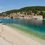 The White House, Brac * פוצ'ישצ'ה