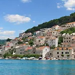 The White House, Brac * פוצ'ישצ'ה