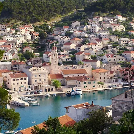 The White House, Brac