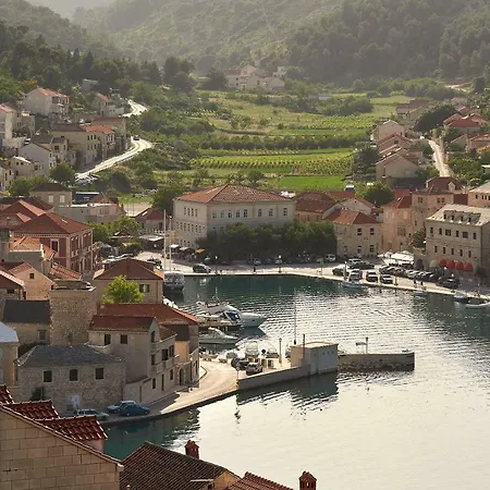 Vila The White House, Brac *