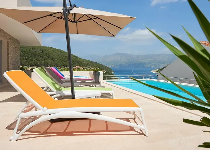The White House, Brac * بوتشيتشا