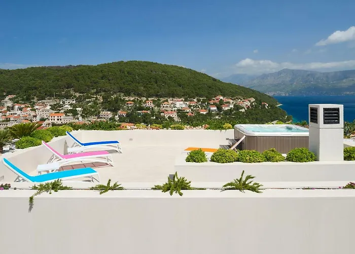 The White House, Brac * بوتشيتشا