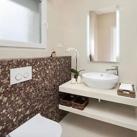 Villa The White House, Brac